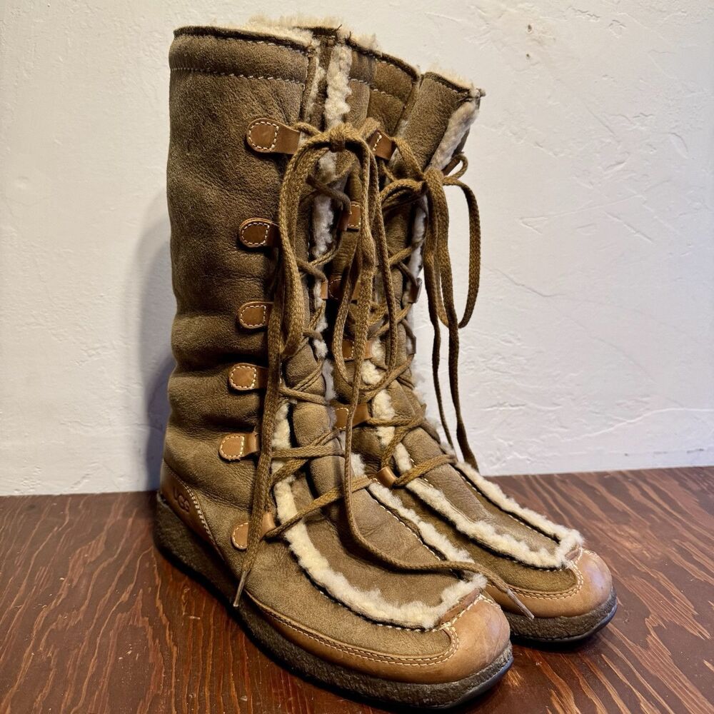 UNWORN UGG Australia Uptown Lace Up Tall Shearling Boots Tan Style 5285 - FLAWED